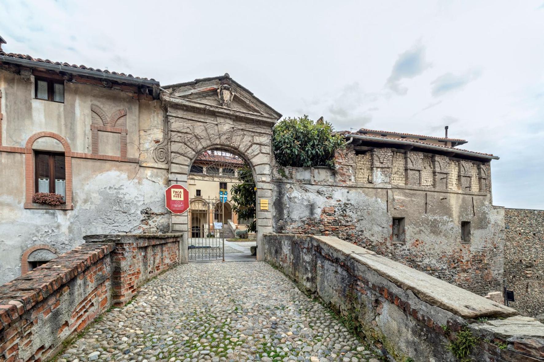 Appartamento Palazzo Dei Duchi อาวิยานา ภายนอก รูปภาพ